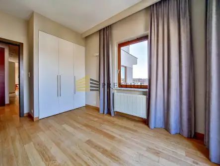 Warszawa ,  Al. Wilanowska   13