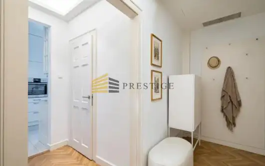 Warszawa ,  Wiejska   16