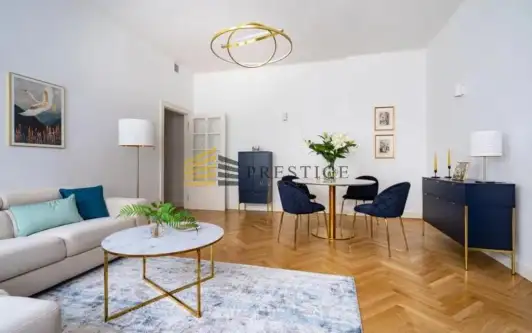 Warszawa ,  Wiejska   4