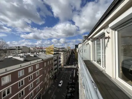 Warszawa ,  Wspólna   11