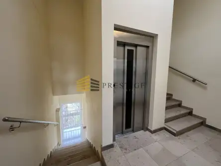 Warszawa ,  Wspólna   12