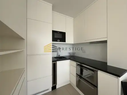 Warszawa ,  Wspólna   6