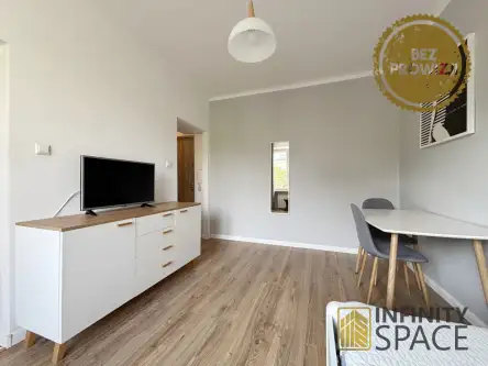 Warszawa ,  Aleja Wyzwolenia   4