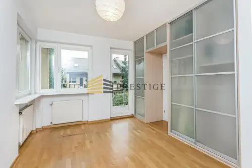 Warszawa ,  Nowoursynowska   10