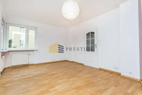 Warszawa ,  Nowoursynowska   11