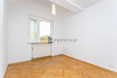 Warszawa ,  Nowoursynowska   19