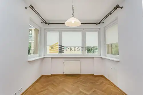 Warszawa ,  Nowoursynowska   20