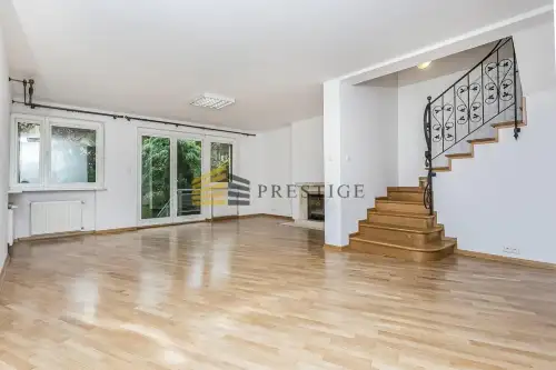 Warszawa ,  Nowoursynowska   3