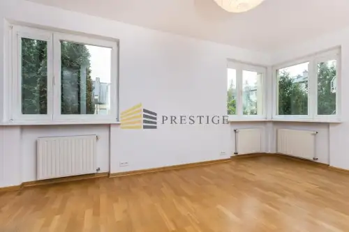 Warszawa ,  Nowoursynowska   4