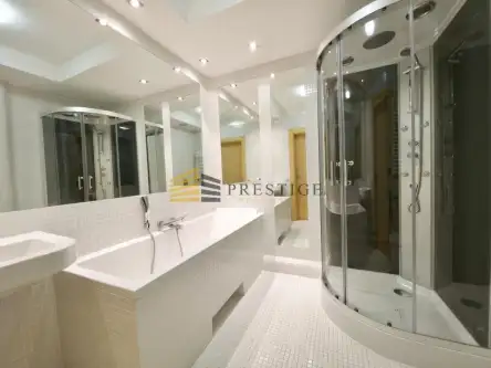 Warszawa ,  Grzybowska   9