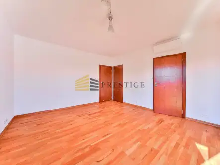 Bielawa ,  Warszawska   18