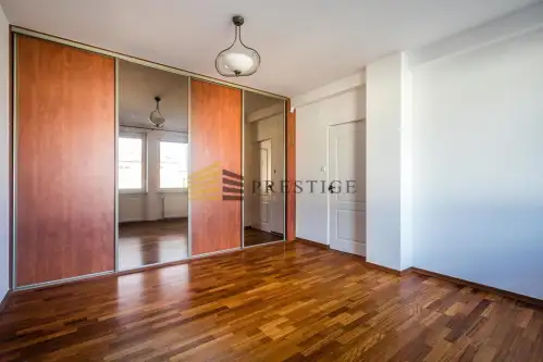 Warszawa ,  Biedronki   12