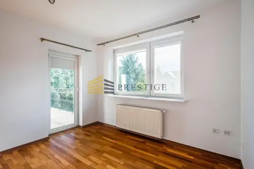 Warszawa ,  Biedronki   15