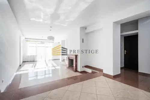 Warszawa ,  Biedronki   9