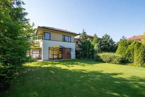 Bielawa ,  Warszawska   20