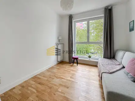 Warszawa ,  Lizbońska   10