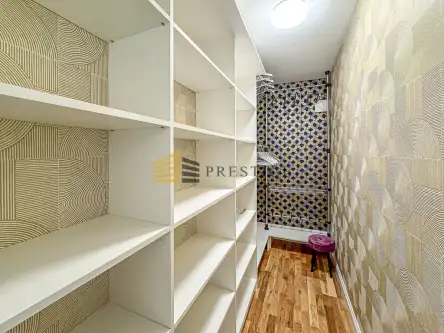 Warszawa ,  Lizbońska   9