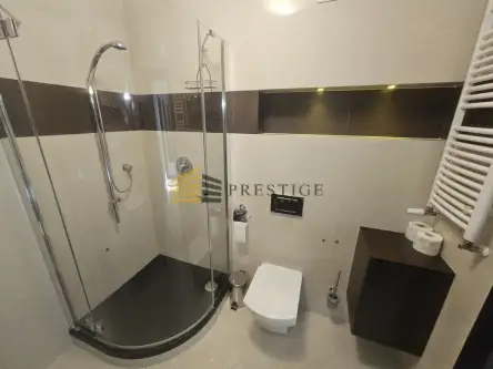 Warszawa ,  Gwiaździsta   6