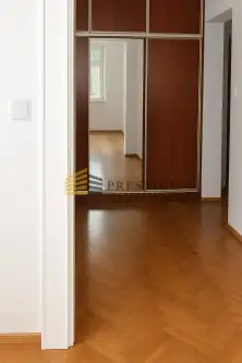 Warszawa ,  Irlandzka   9