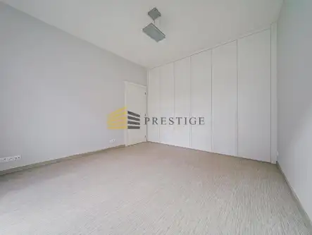 Warszawa ,  Al. Wilanowska   8