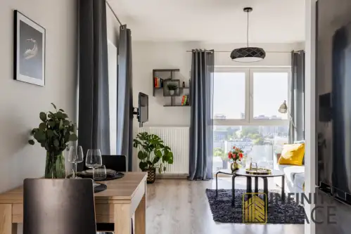 Warszawa ,  Mlądzka   4