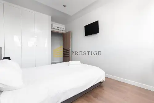 Warszawa ,  Wronia   9