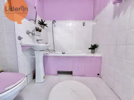 Łódź ,  Jana Kochanowskiego   9