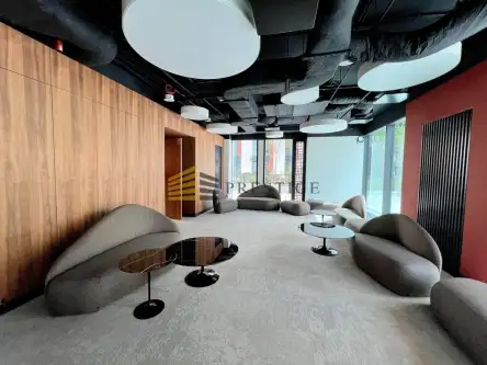 Warszawa ,  Prosta   17