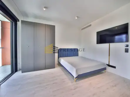 Warszawa ,  Prosta   5