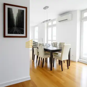 Warszawa ,  Hoża   6