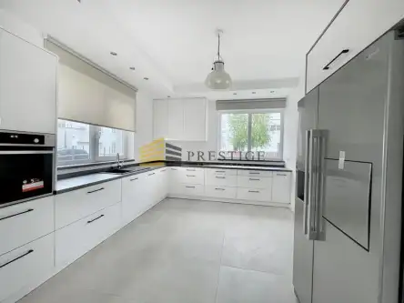 Warszawa ,  Bruzdowa   8