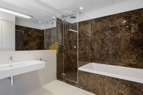 Warszawa ,  Twarda   10