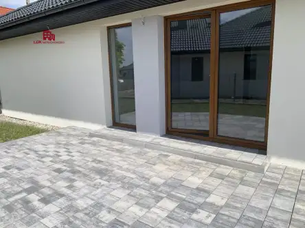 Różyny ,  Młyńska   4