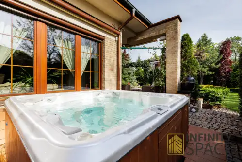 Warszawa ,  Rosy   6