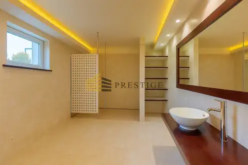 Warszawa ,  Syta   11