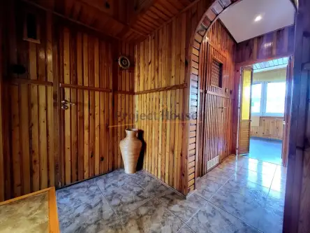 Łódź ,  Fiodora Dostojewskiego 8   14