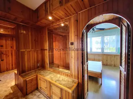 Łódź ,  Fiodora Dostojewskiego 8   15