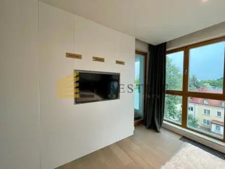 Warszawa ,  Różana   10