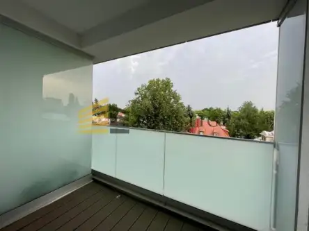 Warszawa ,  Różana   19