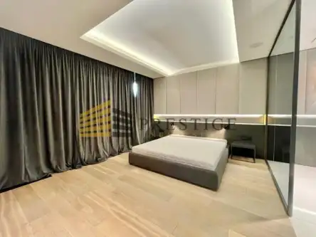 Warszawa ,  Różana   6