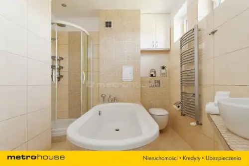 Warszawa ,  Kaszmirowa   11