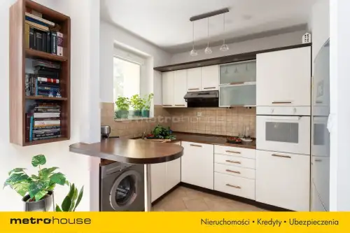 Warszawa ,  Kaszmirowa   8