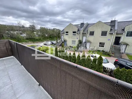 Rumia ,  Dębowa   10