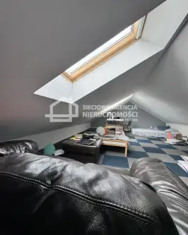 Rumia ,  Dębowa   7