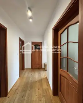 Rumia ,  Dębowa   8