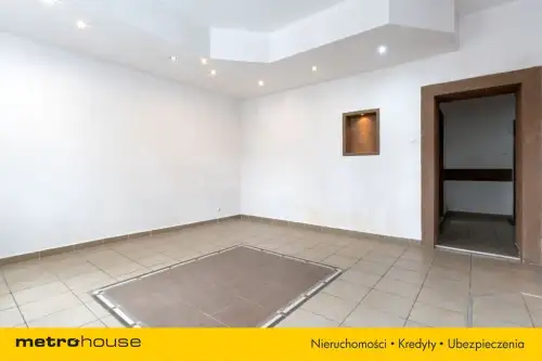 Biskupiec ,  Aleja broni   12