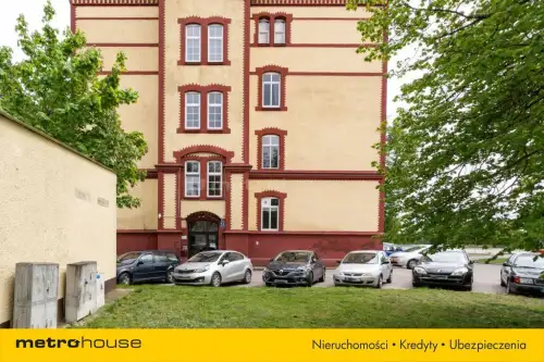 Biskupiec ,  Aleja broni   5