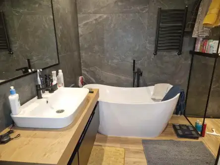 Kielce ,  Jagiellońska   8