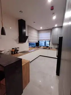 Łazy ,  Kryształowa   10