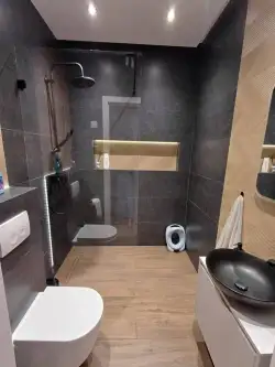 Łazy ,  Kryształowa   6